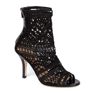 Vince Camuto Signature Paulette Bootie Size 10